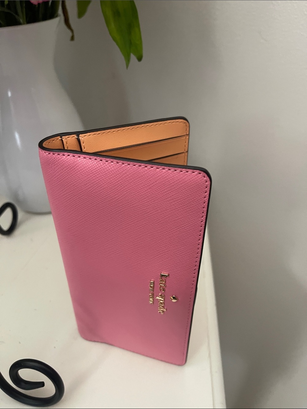 Kate Spade Bubble Gum Pink Leather Wallet with Gold Logo - Picture 7 of 8